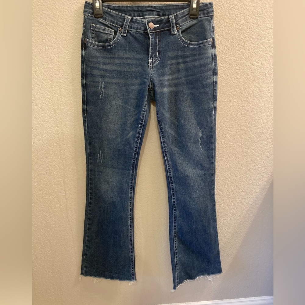 Flamingo brand Women's bootcut Blue Jeans with raw hem, size small